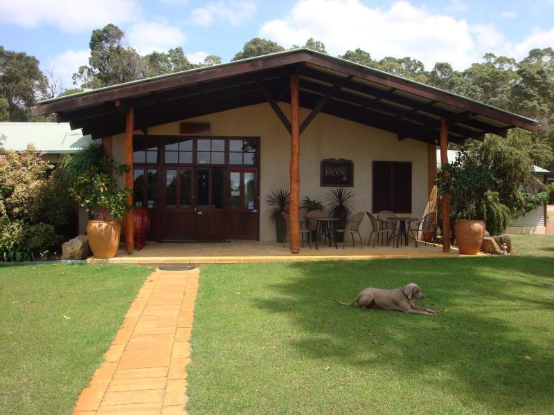 Island Brook Estate Winery And Chalets Margaret River Екстер'єр фото