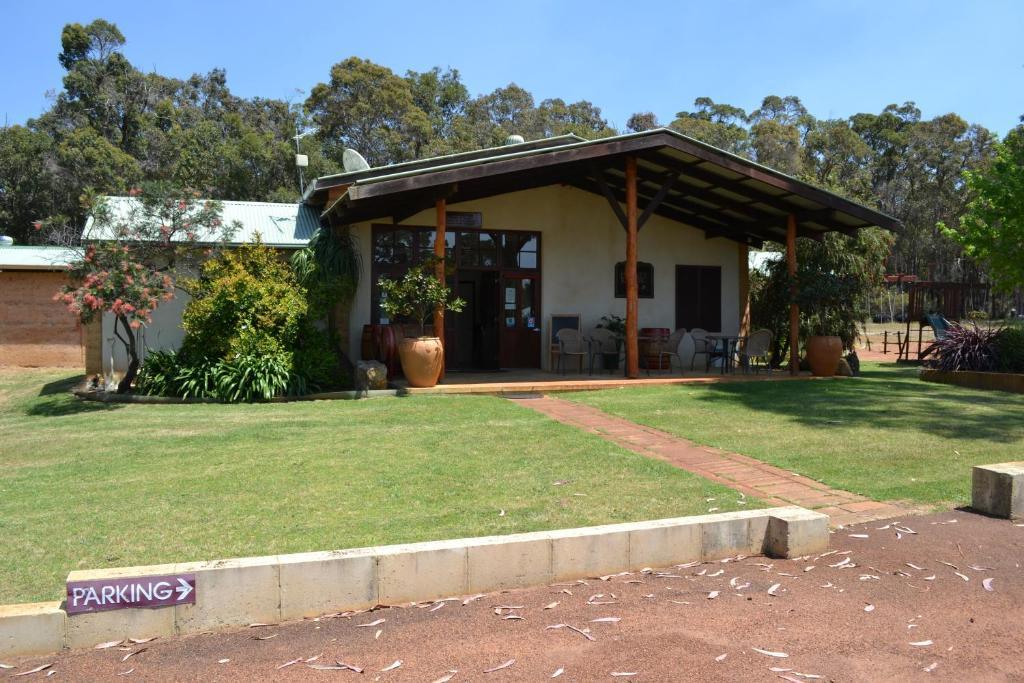 Island Brook Estate Winery And Chalets Margaret River Екстер'єр фото